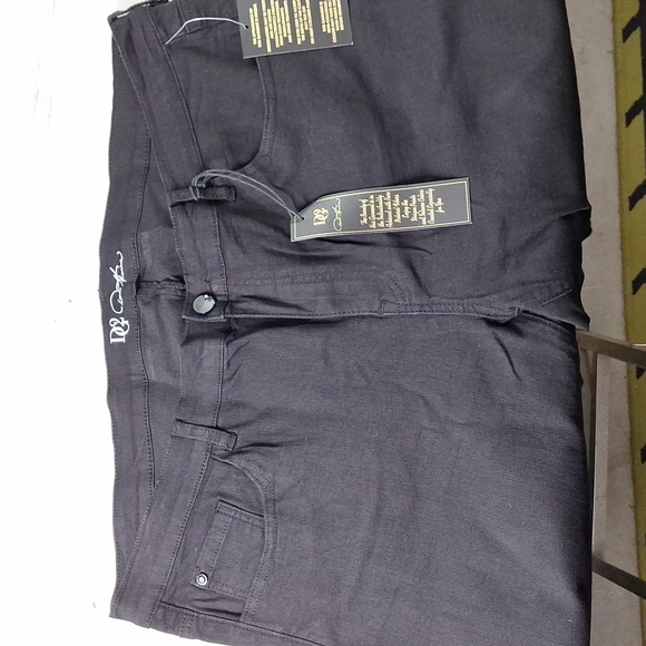 NEW! DG2 by Diane Gilman Virtual Stretch Ultra Skinny Jean - Black, Plus Size - Picture 3 of 8